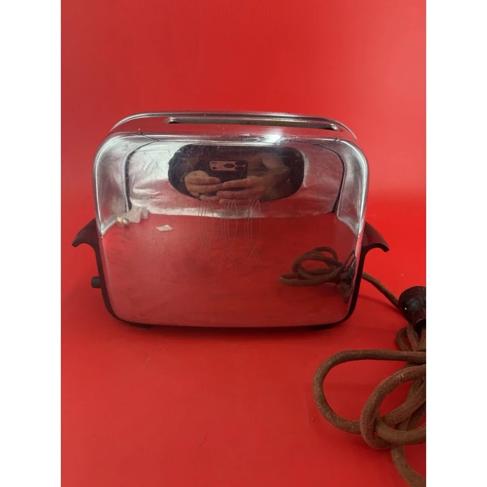VTG Automatic Pop Up Toastmaster Toaster Model 1B14 Art Deco Bakelite Handle USA